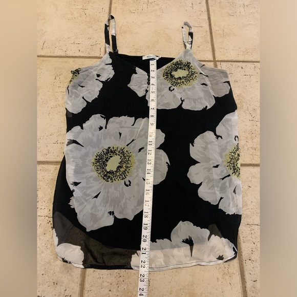 Ricki's XL Black and White Floral V-Neck Cami Tank Top - Picture 4 of 5